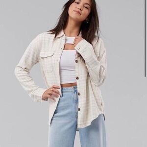 Hollister Boyfriend Fit Plaid Button-Up Long sleeve Shirt